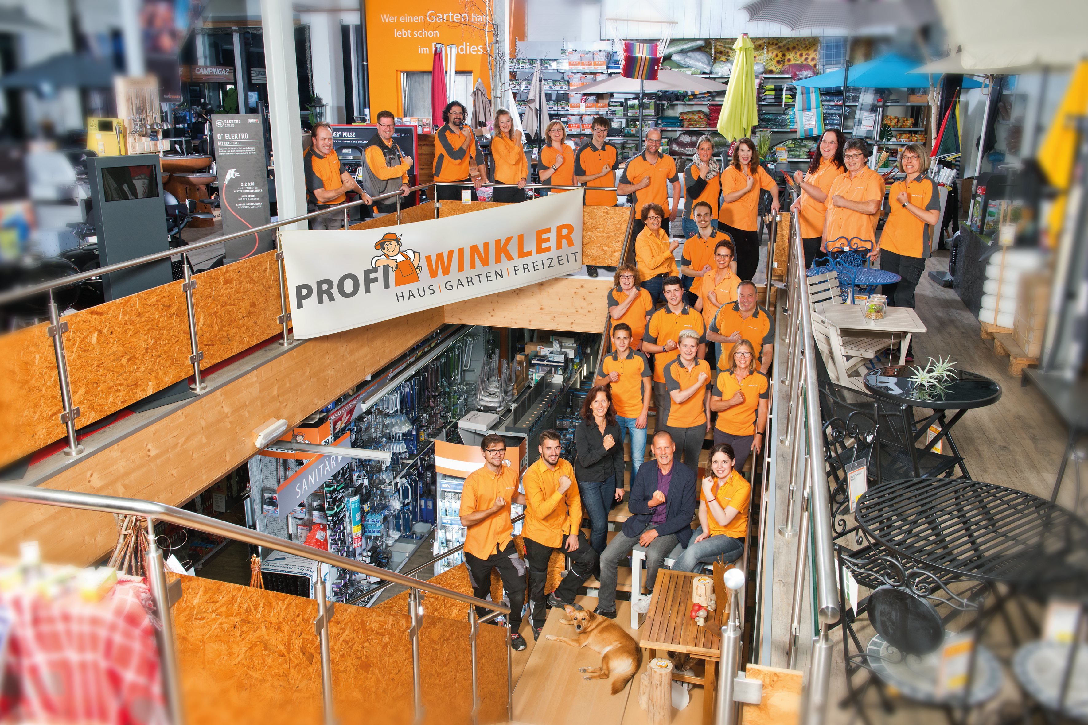 Foto des Profi-Winkler Teams im Geschäft.