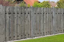 Bohlen-Zaun GRAU, gerade 180x180 cm